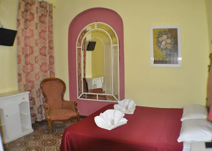 Hotel Amico 2*
