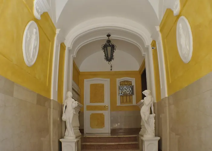 Amico Hotel